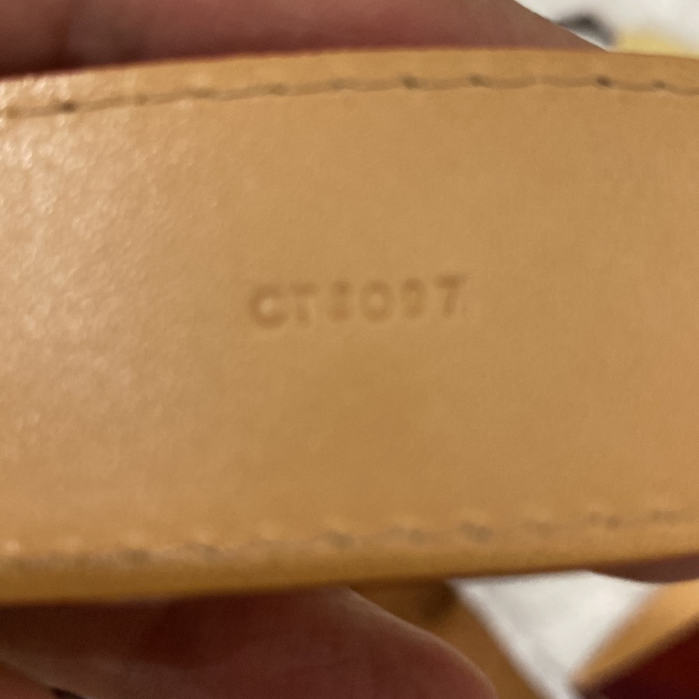 Louis Vuitton red patent belt - Picture 6 of 7